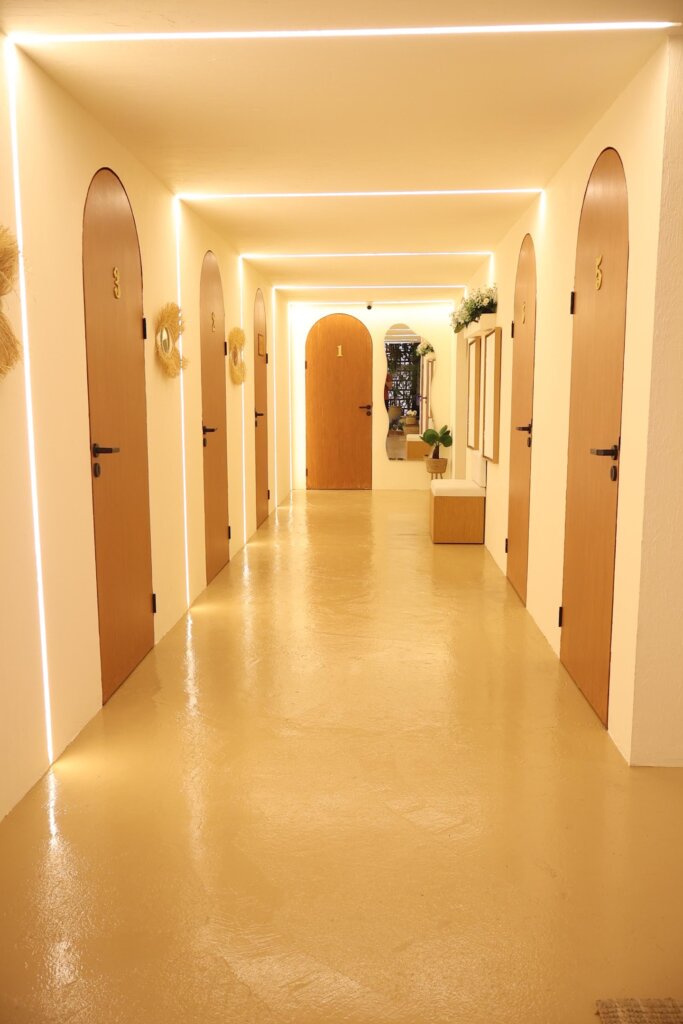 Ramlet Al Baida – Corridor